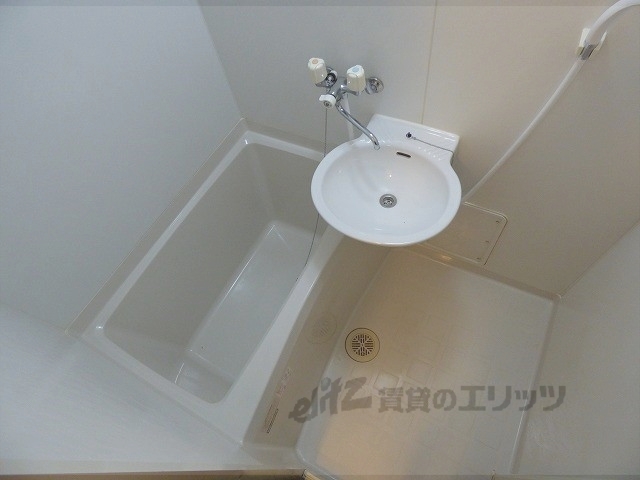 バス・シャワールーム　バス