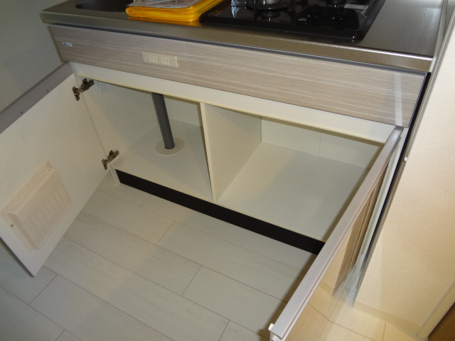 その他部屋・スペース　キッチン下部