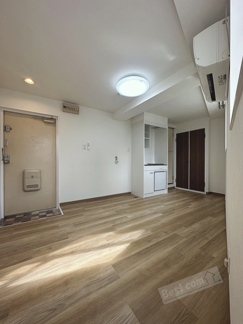 居室・リビング　エアコン付き♪