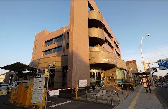銀行　鹿児島銀行鴨池支店（銀行）まで689m