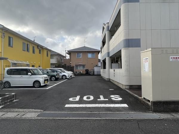 【サンライト21　野洲市西河原の駐車場】