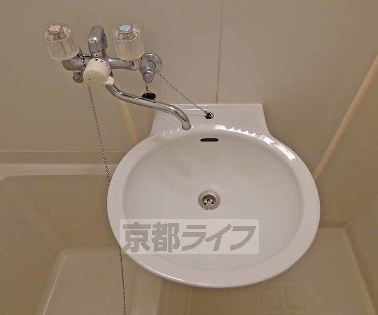 洗面設備　歯磨きはこちらで