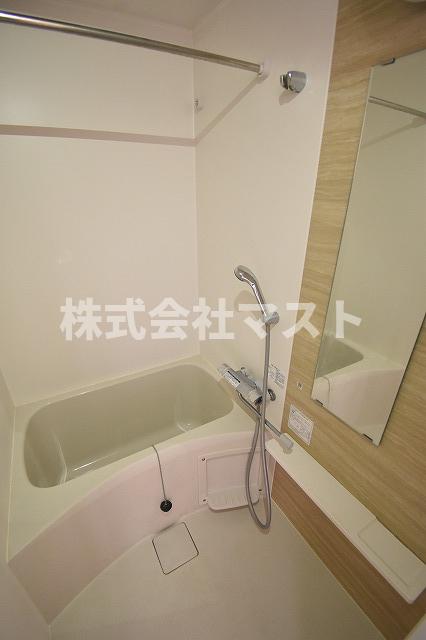 バス・シャワールーム　※室内写真は別のお部屋となります。