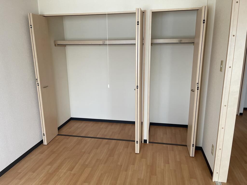 収納　広々したクローゼット