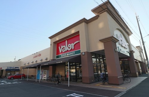 スーパー　バロー 港栄店（スーパー）まで1211m