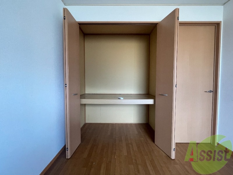 収納　クローゼットはこんな感じになっております。