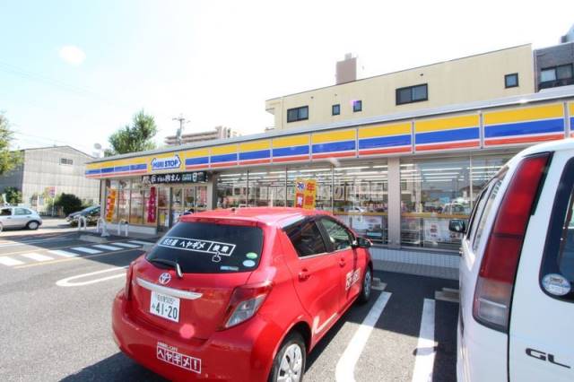 コンビニ　ミニストップ名古屋荒子店（コンビニ）まで390m