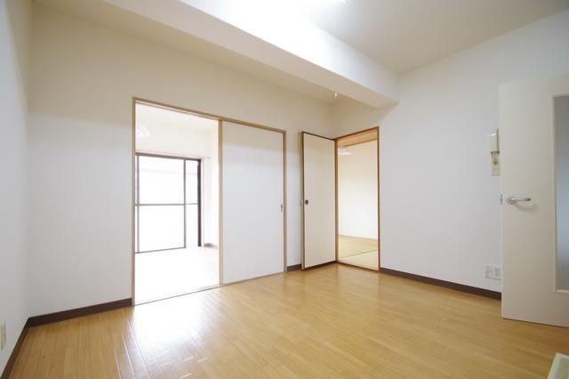 居室・リビング　★お部屋探しは、タウンハウジング多摩センター店へ★