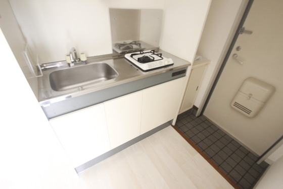 キッチン　※別部屋の写真です