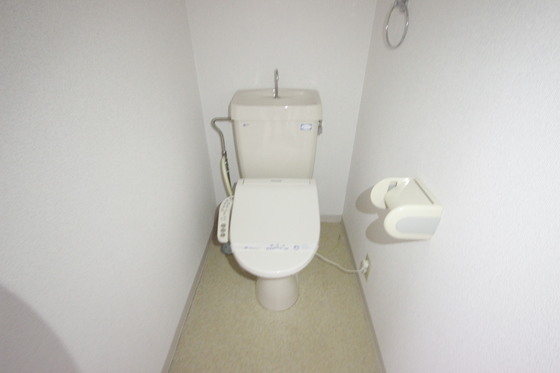 トイレ　※別部屋の写真です