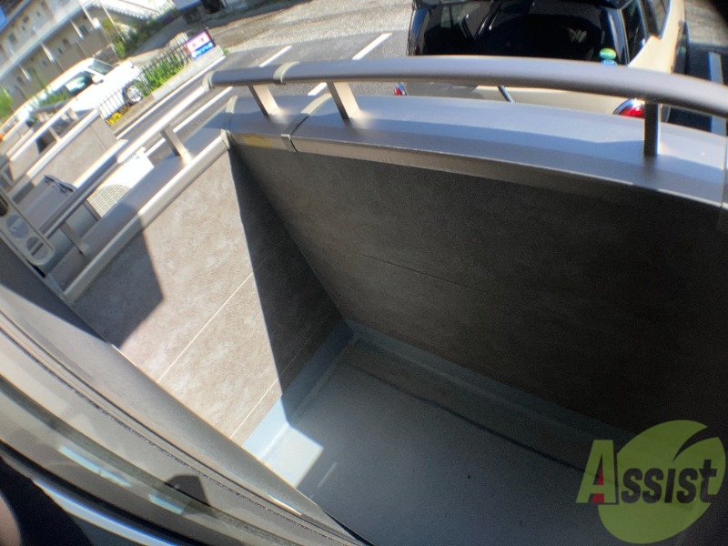 バルコニー　こちらはバルコニーの様子を撮影いたしました。