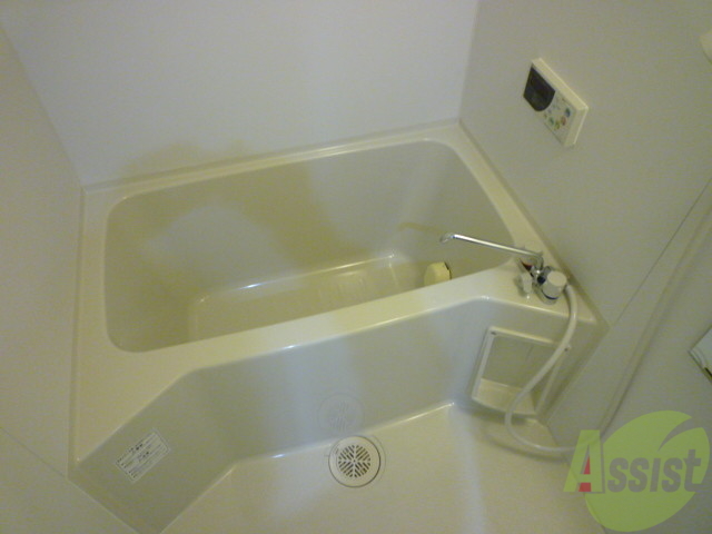 バス・シャワールーム　追い焚き付きのお風呂です。