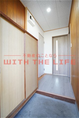 玄関　シンプルで使いやすい玄関です