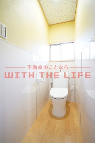 トイレ　落ち着いたトイレです
