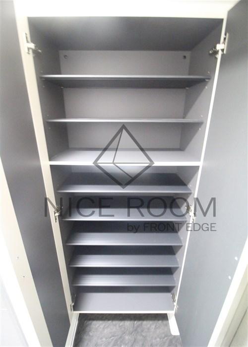 収納　ノーブルスクエア新町　玄関収納