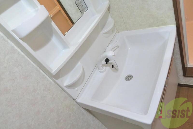洗面設備　洗面化粧台はポイントたかいですねー身だしなみはこちらで