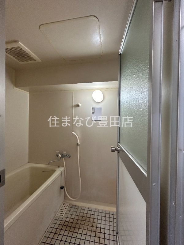 バス・シャワールーム　同型タイプ