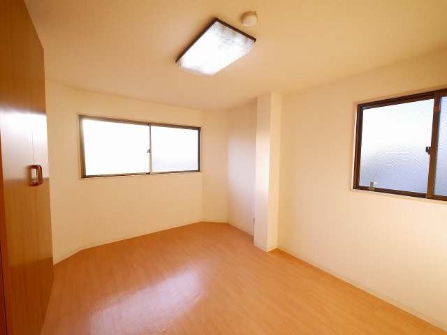 その他部屋・スペース　明るい洋室です。