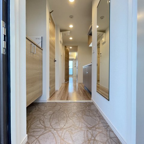 玄関　同仕様タイプです