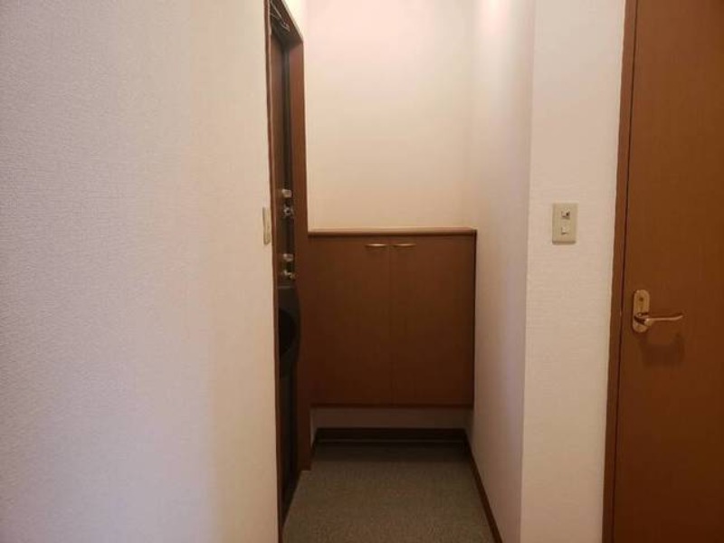 玄関　図面と現状に相違がある場合には現状を優先