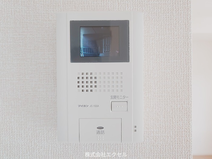 セキュリティ　モニター付きインターホンです。