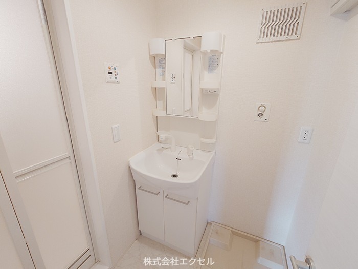 洗面設備　独立洗面台です。