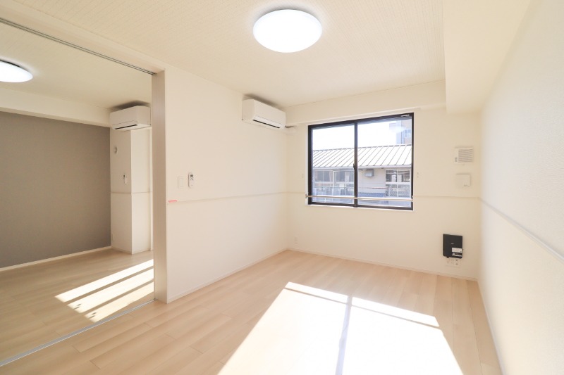 居室・リビング　図面と現状に相違がある場合には現状を優先