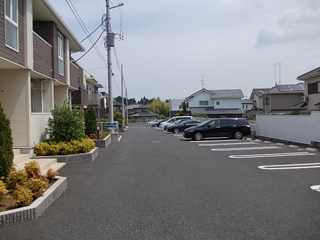 駐車場　駐車場