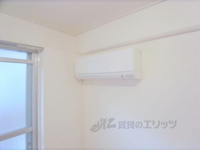 その他設備　割と新しいエアコンです。