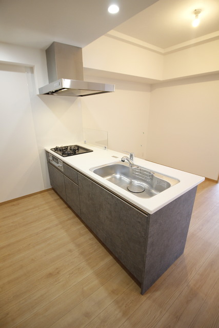 キッチン　★システムキッチン★コンロ３口・グリル付き♪※同種同型の仕様