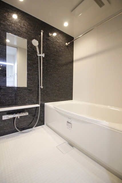 バス・シャワールーム　★広々とした浴室★浴室乾燥機付き♪※同種同型の仕様となります