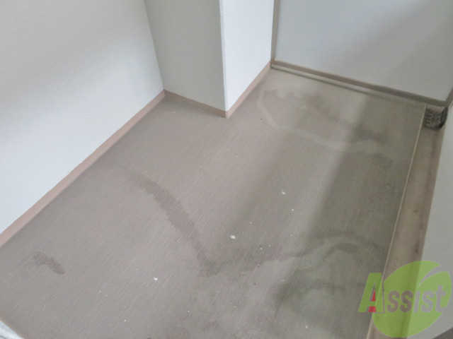 バルコニー　こちらはバルコニー。洗濯物が干せるようになっています。