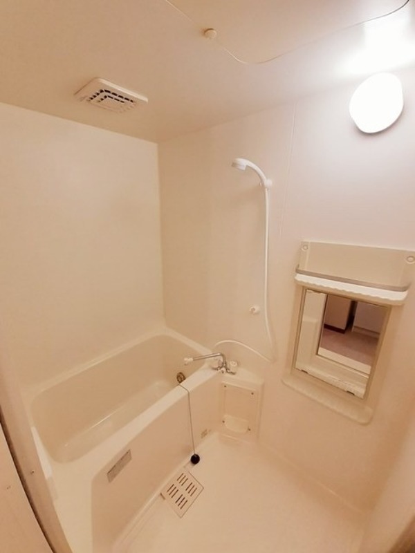 バス・シャワールーム　図面と現状に相違がある場合には現状を優先