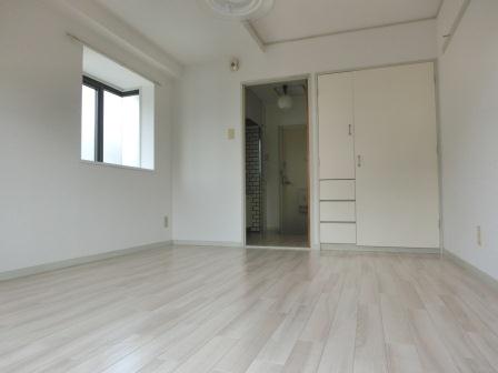 居室・リビング　※別のお部屋の写真の為、現況を優先とさせて頂きます。