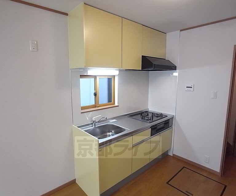 キッチン　調理スペースも十分な広さです！