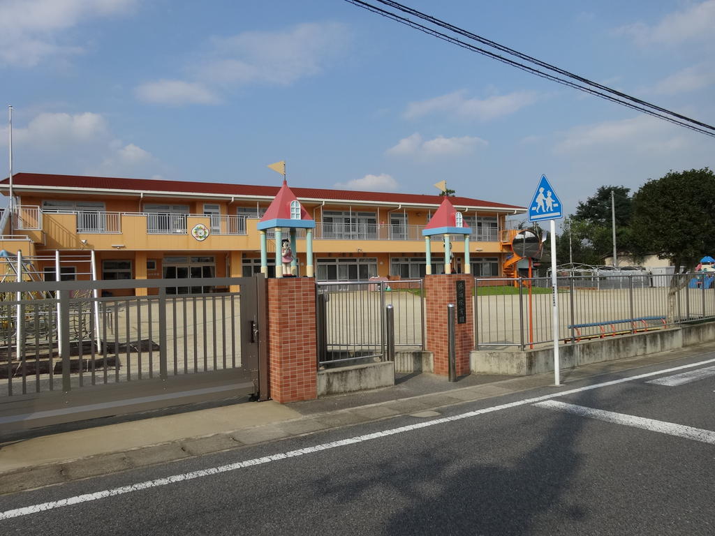 幼稚園・保育園　休泊保育園（幼稚園・保育園）まで816m