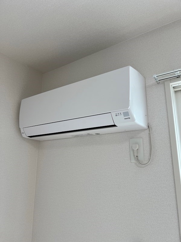 その他設備　リビングにエアコン完備