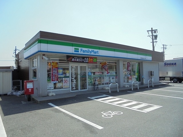 コンビニ　ファミリーマート　各務原成清町六丁目店（コンビニ）まで238m