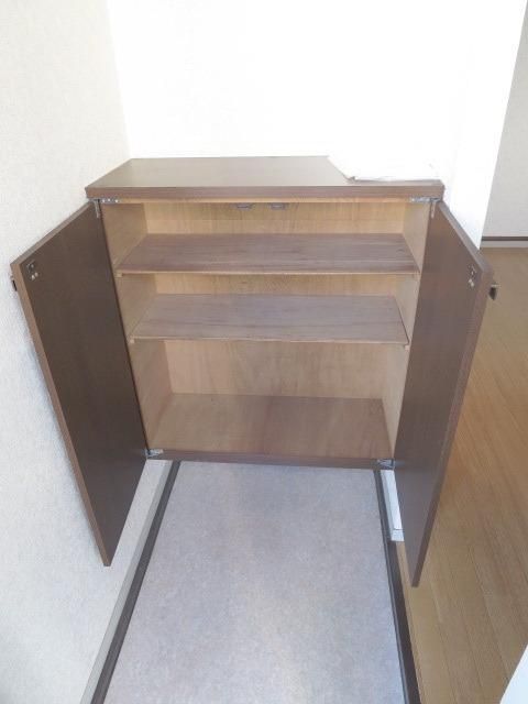 玄関　★靴箱もバッチリあります★