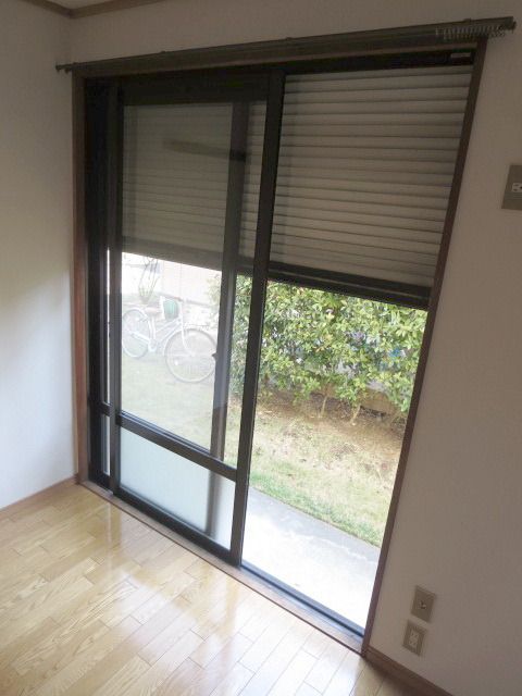 その他設備　★防犯シャッターがあると安心ですね★