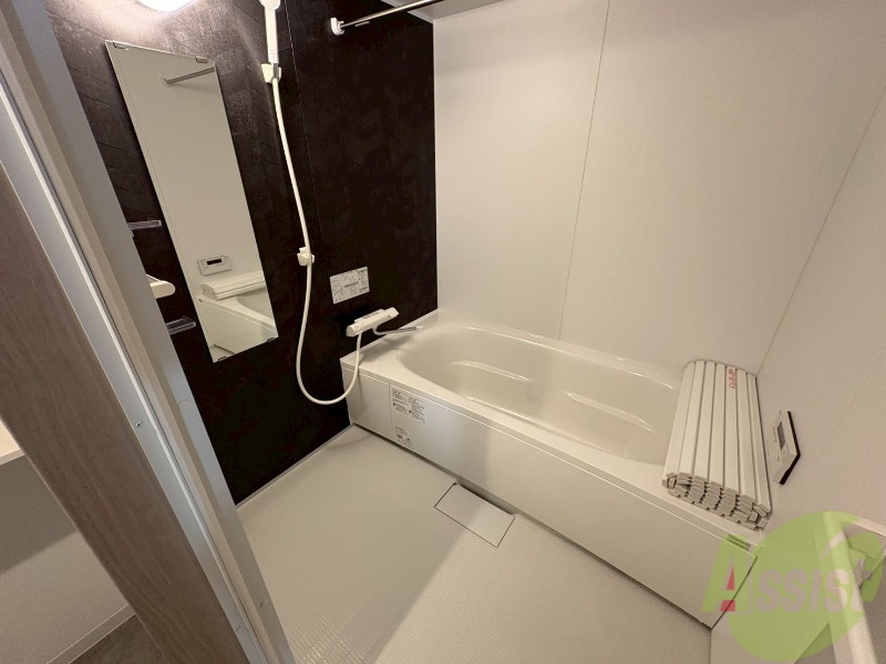 バス・シャワールーム　お風呂になります。一日の疲れを癒してくださいね。