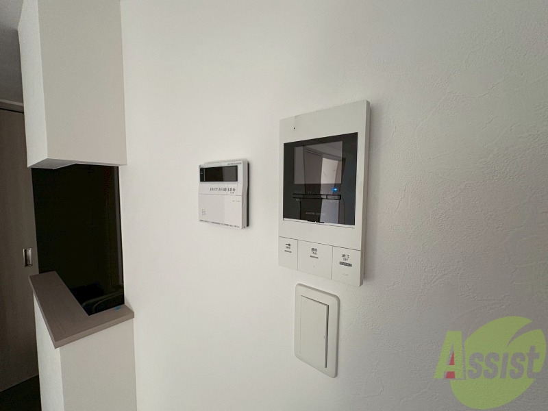 セキュリティ　ＴＶモニター付インターホンです。来客者の顔が見えるので安心！