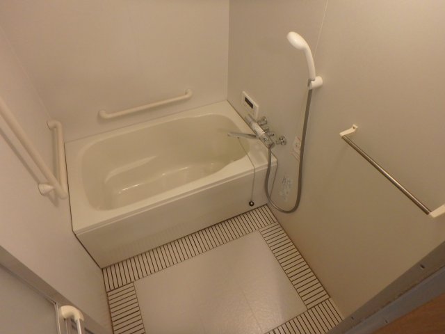 バス・シャワールーム　日々の疲れを癒すお風呂付です