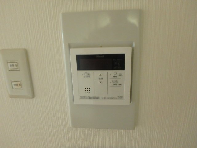 その他設備　給湯リモコン