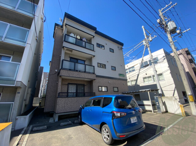 建物外観　札幌市中央区南４条西「グランドール寿」