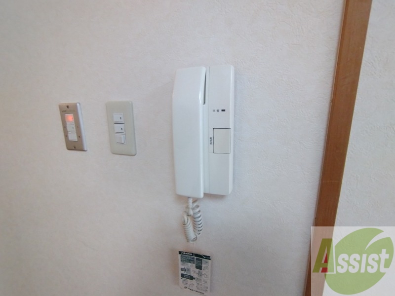 セキュリティ　インターホンは通話ができるので急な訪問があっても安心です。