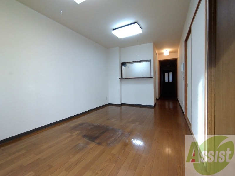 居室・リビング　広くてキレイなお部屋が広がっていて、充実した生活が送れそう。