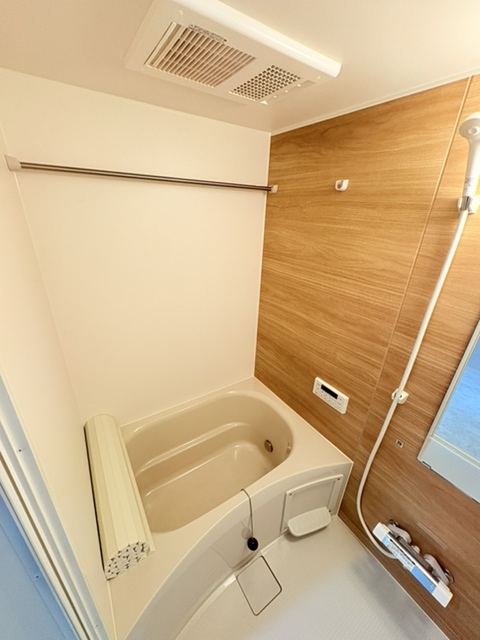 バス・シャワールーム　◆追焚と浴室乾燥機付きのバスルーム♪◆