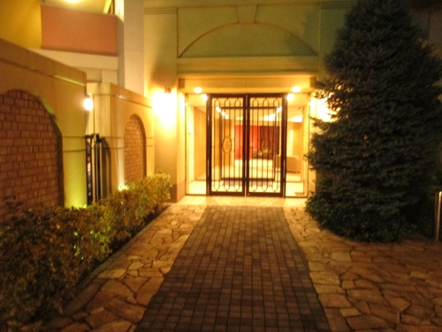 その他　エントランス外観　※前回募集時2016年7月撮影