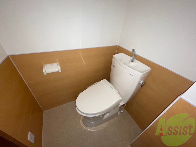 トイレ　こちらはトイレになります。ウォシュレット付きです。